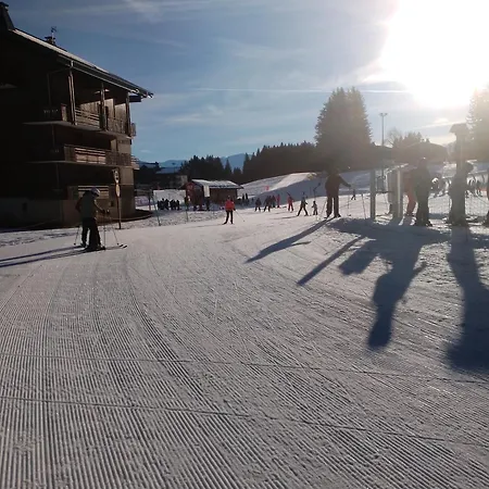 Apartment Coeur De Station De Praz De Lys 1500m Taninges